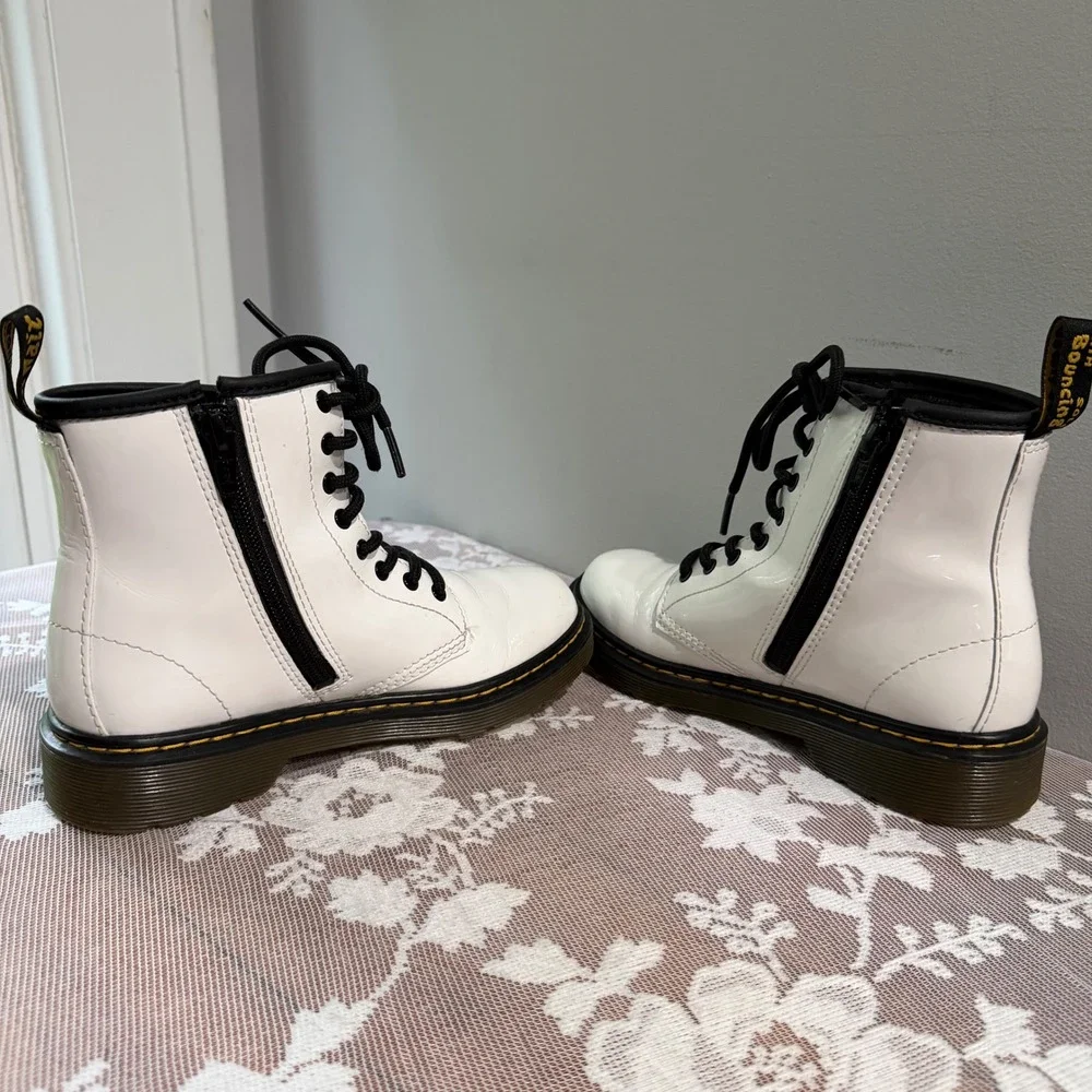 Dr. Martens 1460 J Combat Boots Kids Size 2 White Patent Leather  Zip Grunge